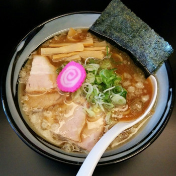 「ラーメン ツバメ」料理 603787 肉煮干し中華そば･醤油（800円）