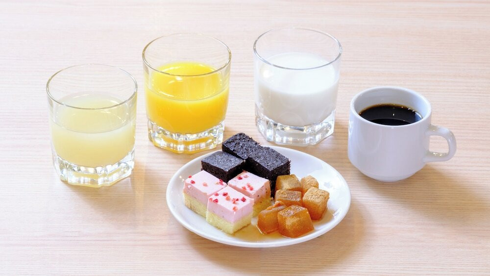 朝食