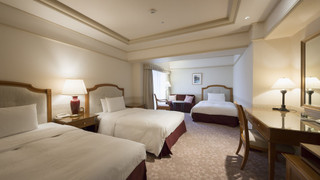 スーペリア トリプルルーム 禁煙 (42平米)