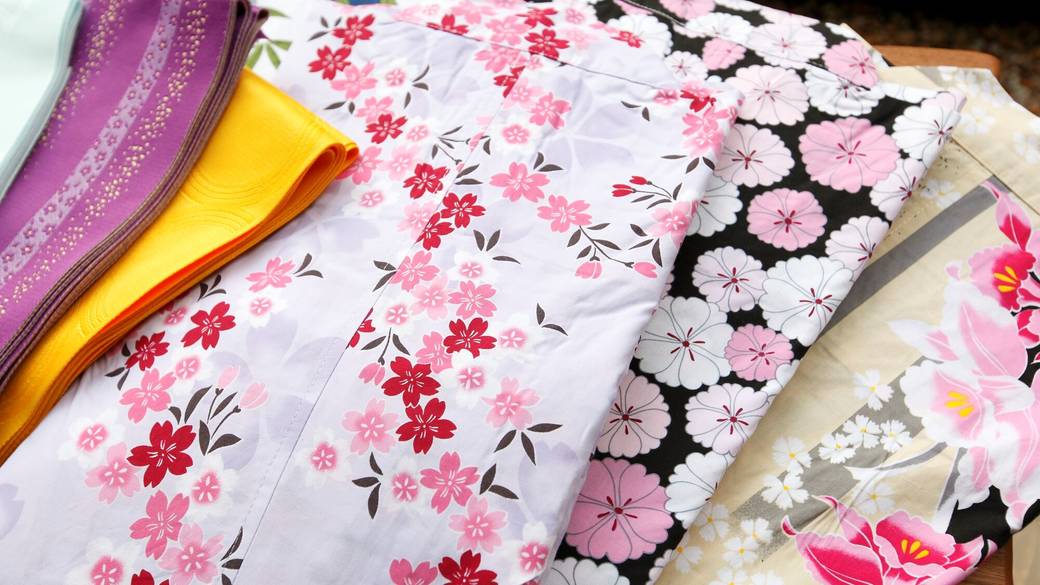 風情あふれるお宿に
チェックイン / 4