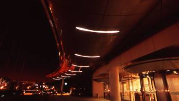 施設の入り口 / 32