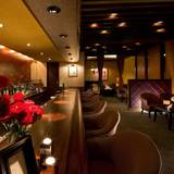 バー「キャッスルゲ－ト」 / 1