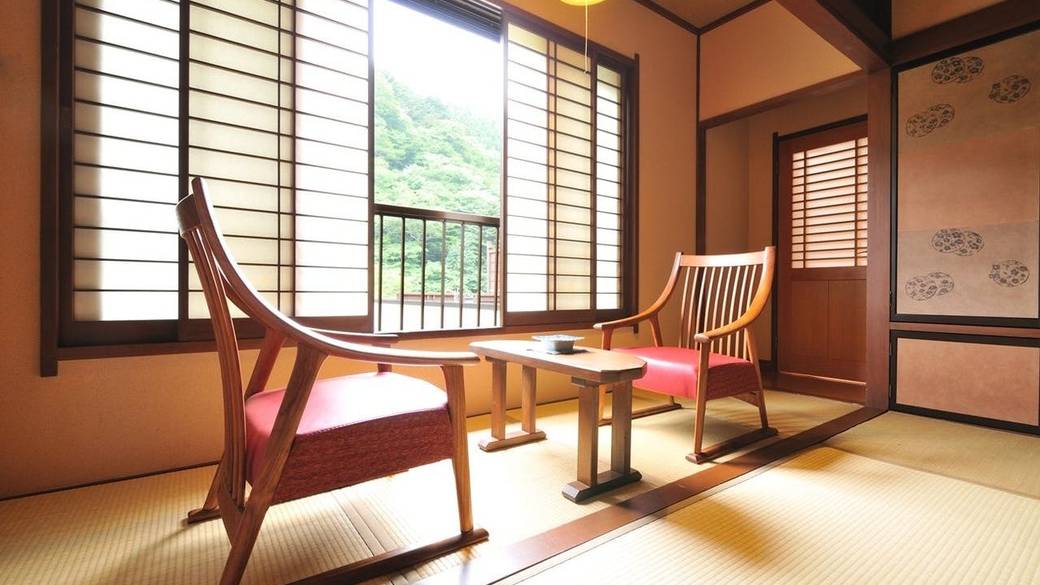 畳の香りに癒され
のびのびリラックス / 2