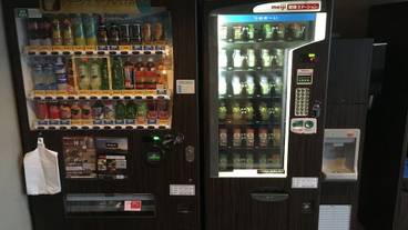 自動販売機 / 23