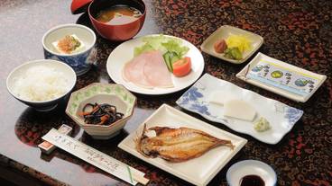 食事・飲み物 / 4