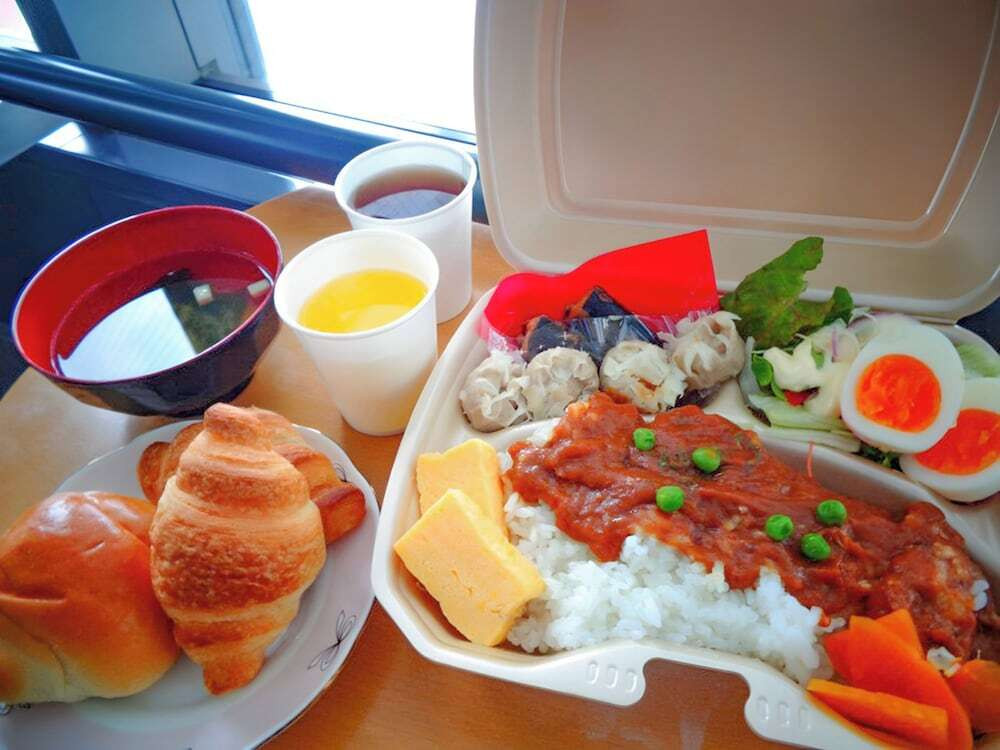 朝食