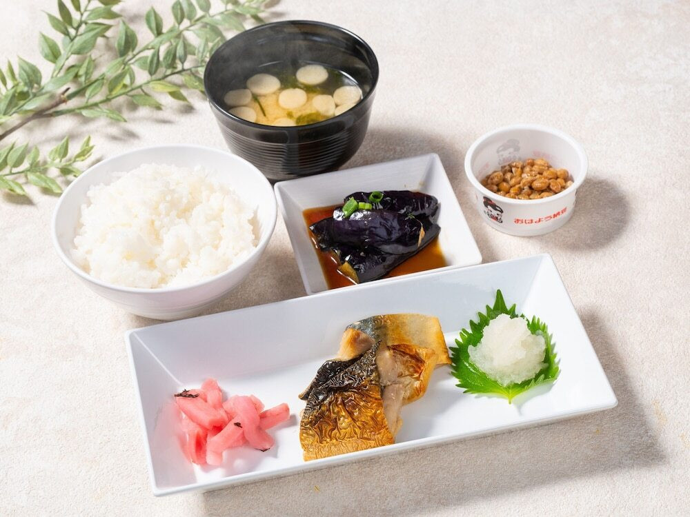 朝食