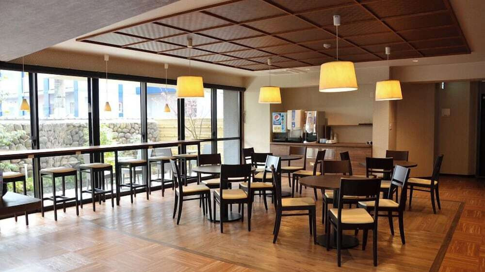 ロビーラウンジ