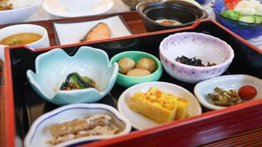 食事・飲み物 / 8