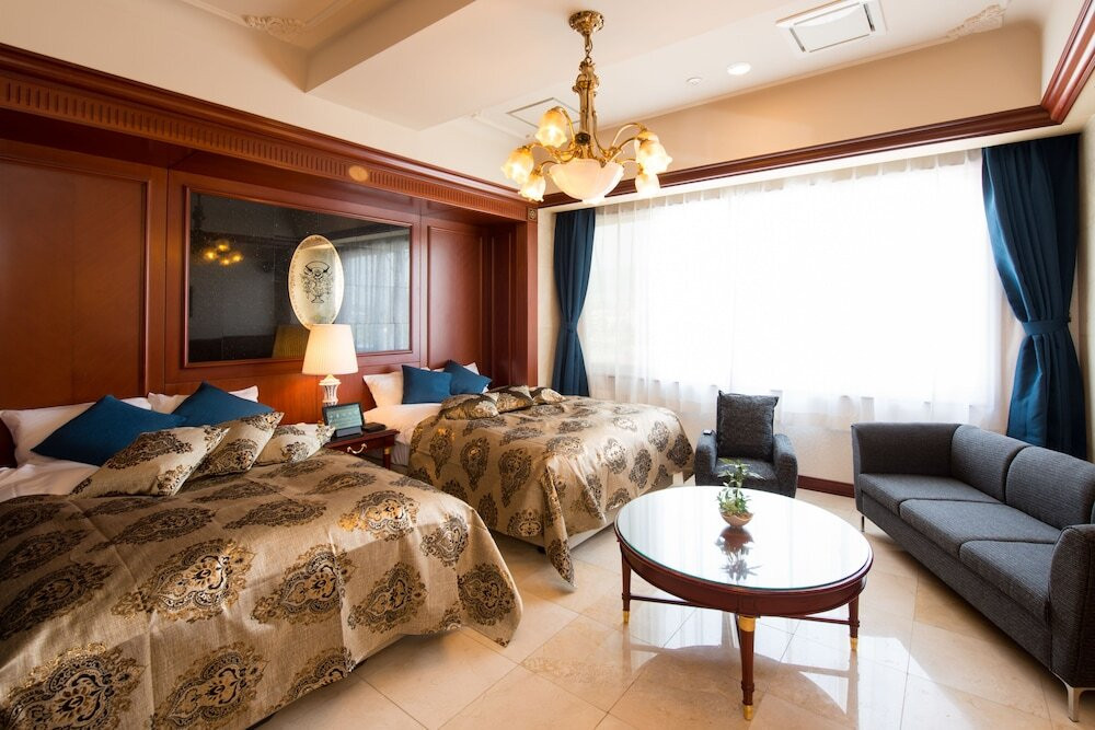 ジュニアスイート