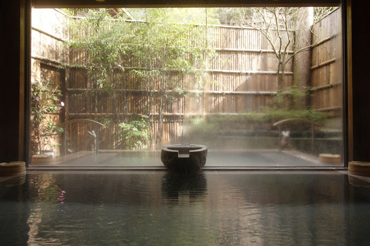 何度も入りたくなる気持ちよさ。ユニークな大浴場にも注目4276428