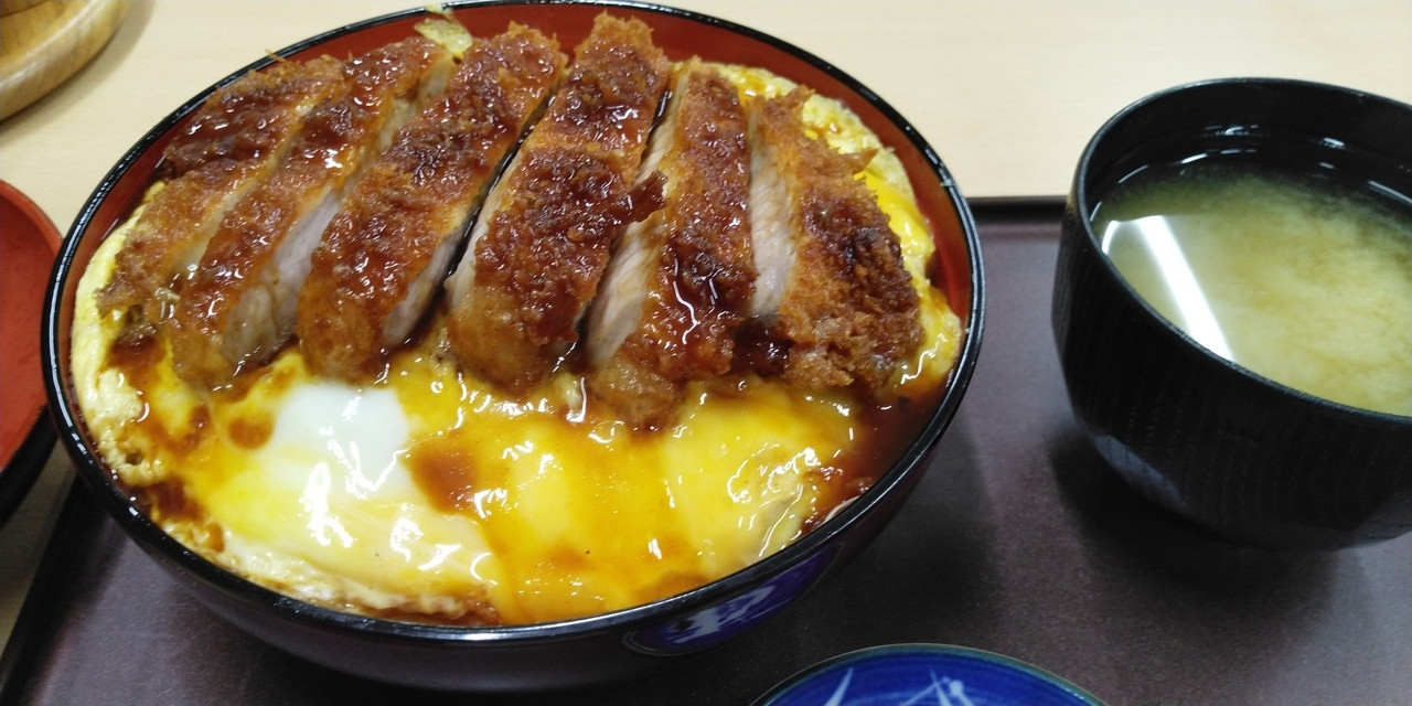 「柳津」の「伝統料理」やテレビで紹介された名物「会津柳津ソースカツ丼」を味わえる♪3977884