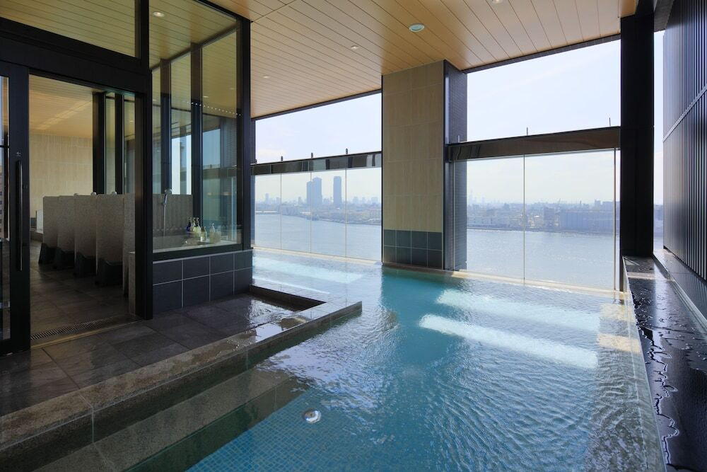 駅からすぐ！遊びの疲れを癒す展望露天風呂のあるオフィシャルホテル4772017