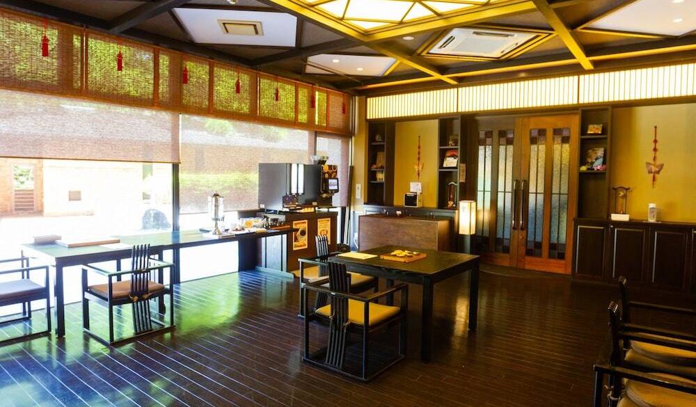 ラウンジ 千夜 / 1