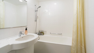 [禁煙] スモールダブルルーム/15平米/140cmベッド1台