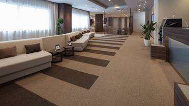 ロビーラウンジ / 9