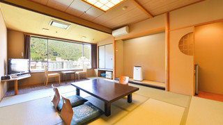 [禁煙]スーペリア和室内風呂あり(月光館)