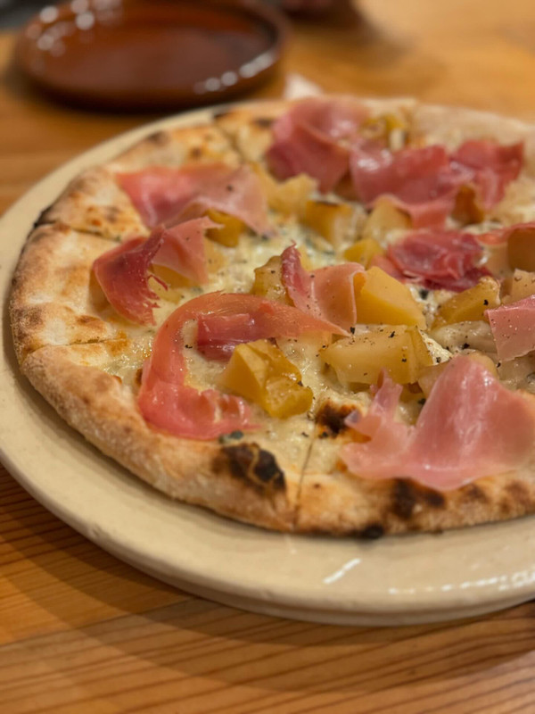 小諸にある「citta slow（チッタ・スロー）」というイタリアンのお店にも行きました。 / 5