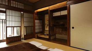 和室 (専用庭付き離れ / 3歳以下添寝無料)