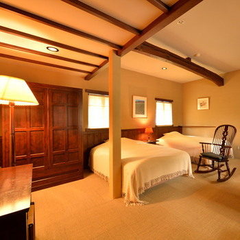 天然温泉と創作懐石料理が自慢！ジャズが流れるモダンなお宿3494458