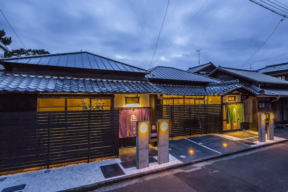 レトロさが好きなら古民家泊を4084325