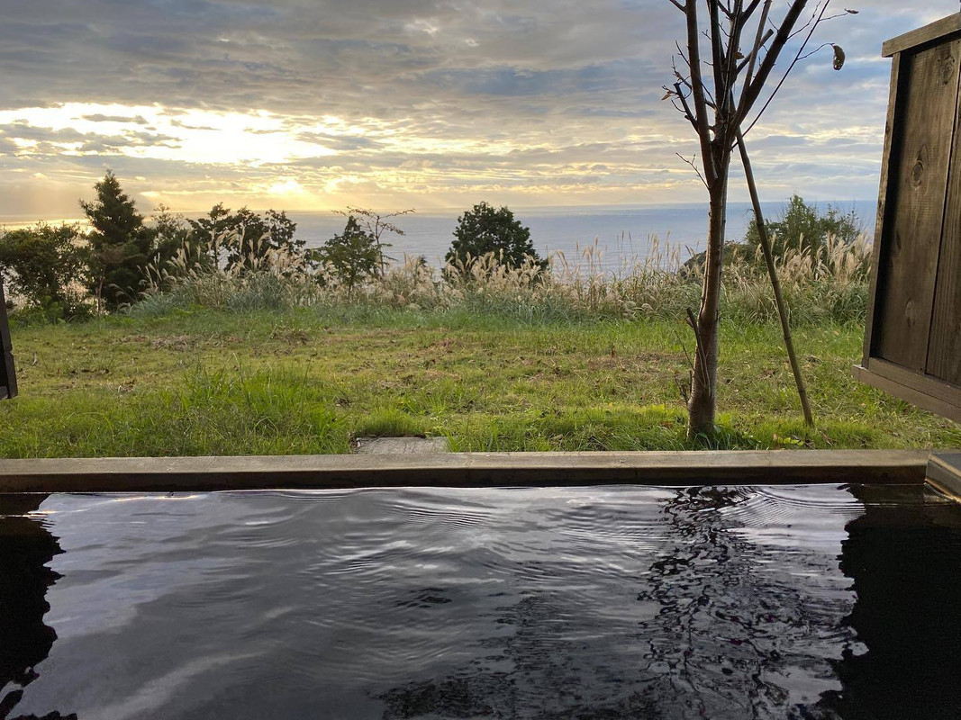 感動的な朝日や朝焼けを眺めながら、露天風呂に入りました！