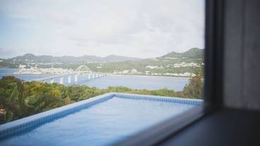 インフィニティ プール / 8