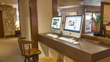 施設内の設備 / 11