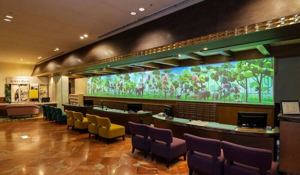 フロントカウンター / 1