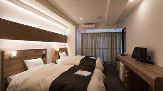 デラックス ツイン (リニューアルルーム) ベッド２台 喫煙可