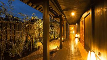 客室前の廊下 / 1