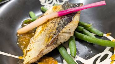 食事・飲み物 / 18