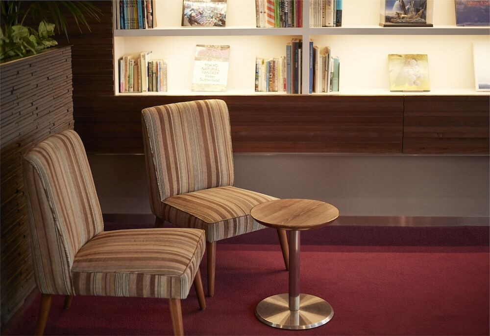 ロビーラウンジ