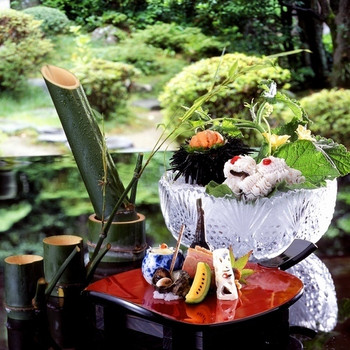 心満ちる「食」と「おもてなし」4234048