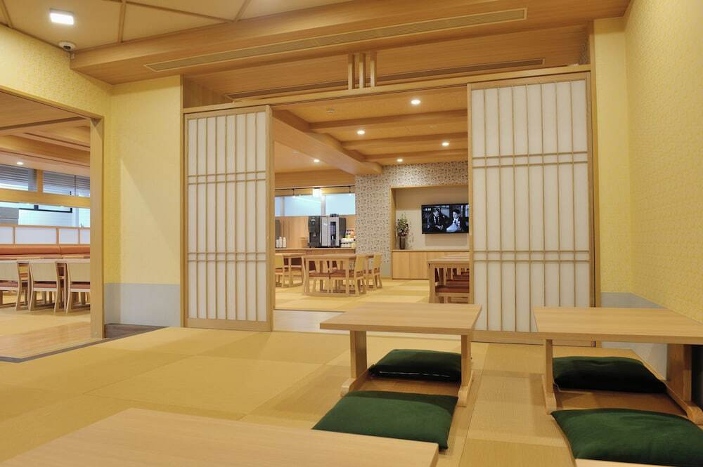 レストラン