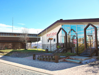 「TOP’s 360°」外観 683479 車山中腹に立地。リフト乗り場の横(2014.10月)