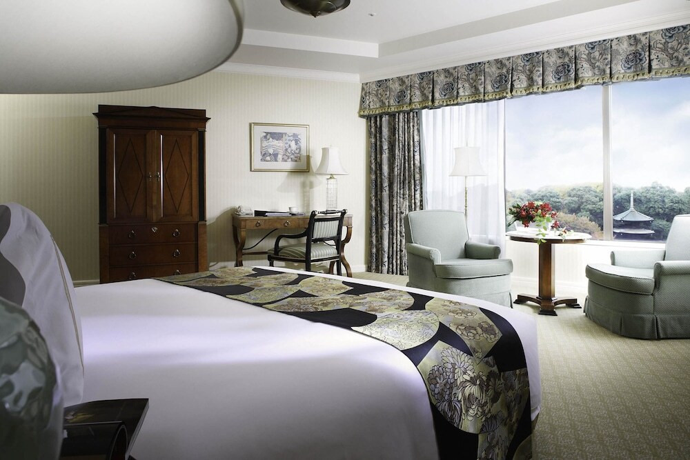 東京にいることを忘れる。ガーデンを眺めながら美食を堪能4244884