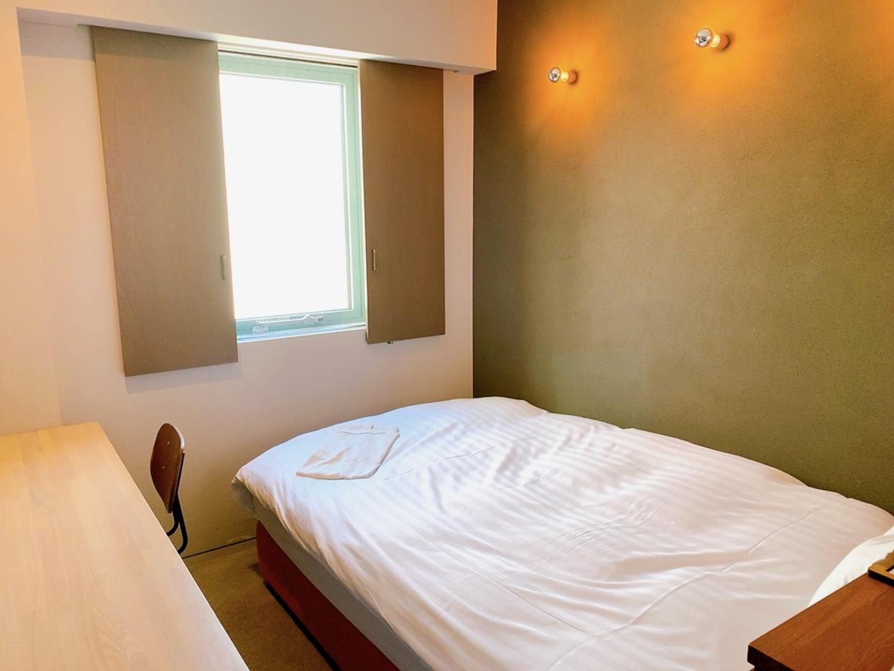 デザイナーズルームで落ち着きのあるステイ4023963