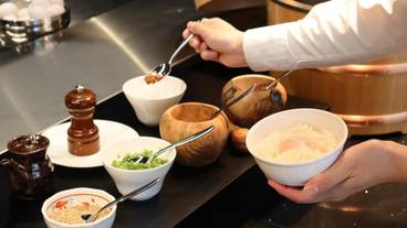 富山県小矢部市の「米寿の卵」を使用した”地産地消TKG" / 2