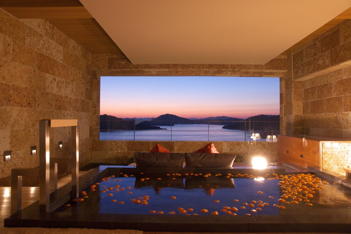 瀬戸内海を望める大人のラグジュアリーリゾートホテル3463062