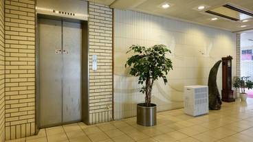 エレベーター / 1