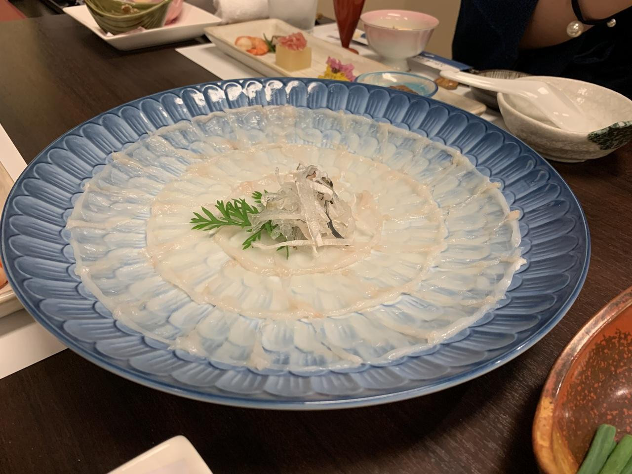 どこか懐かしさを感じる囲炉裏と薪ストーブのある宿3486552