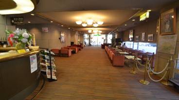 ロビーラウンジ / 6