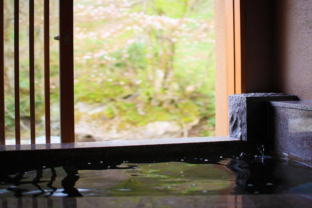 麓樹坊「水木·黒文字」半露天風呂