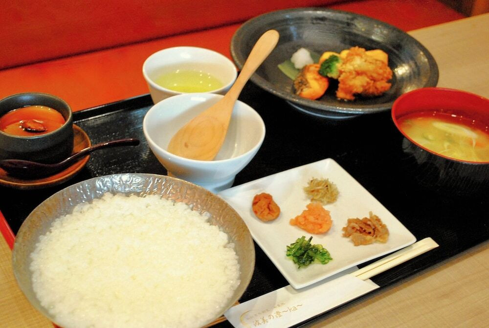 朝食