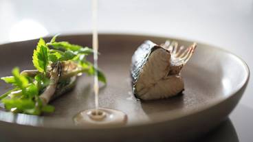 食事・飲み物 / 12