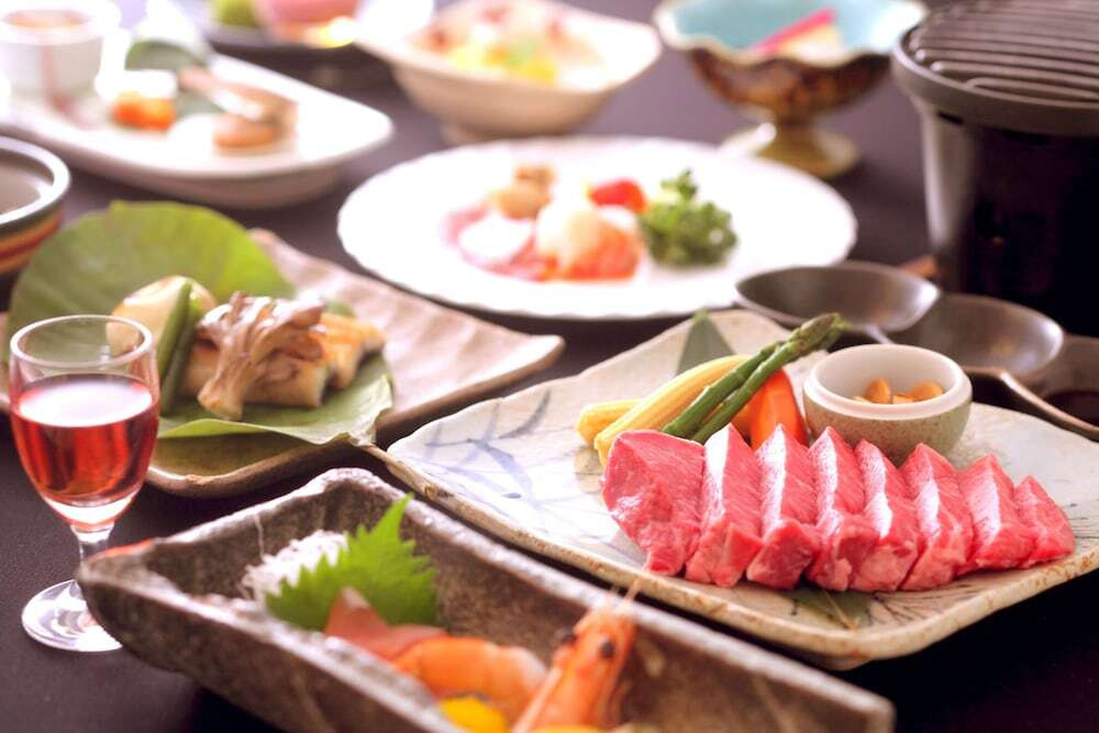 旅館のお食事処