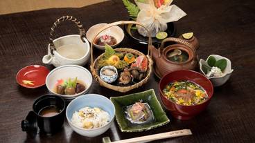 食事・飲み物 / 8