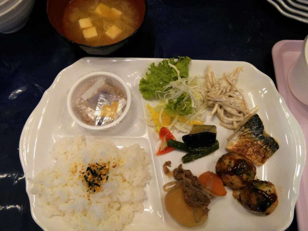 朝食