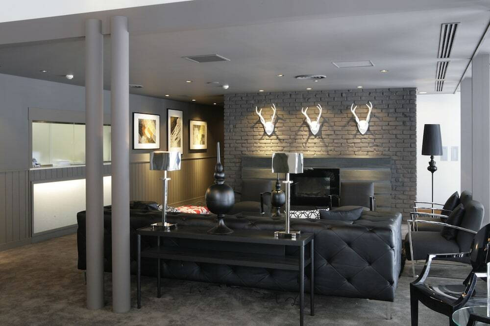 ロビー応接スペース